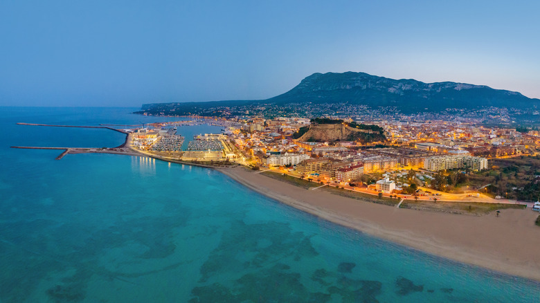 Evening shot of the coastal skyline of Alicante, Spain
