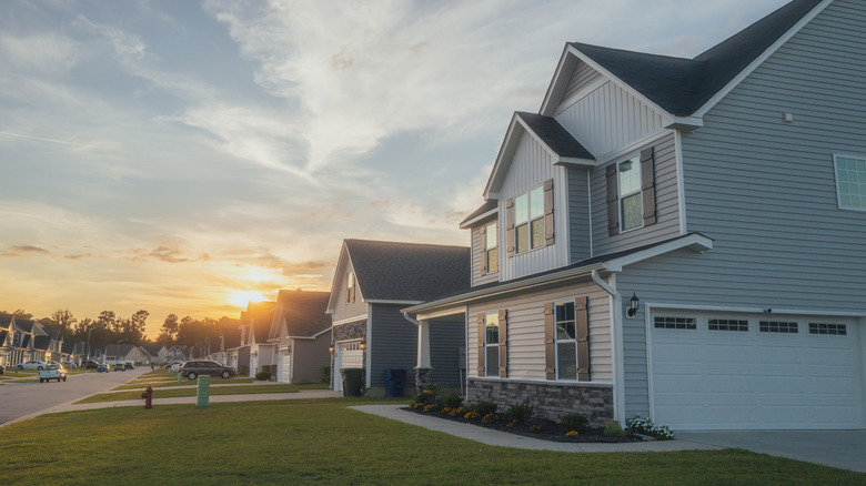 homes in a neighborhood