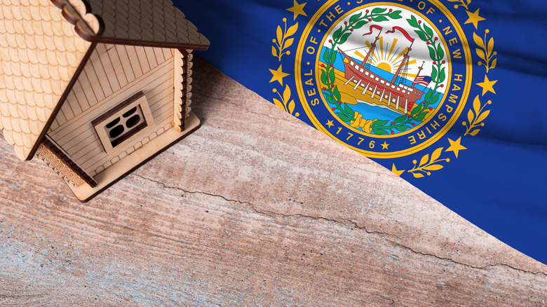 house with New Hampshire flag