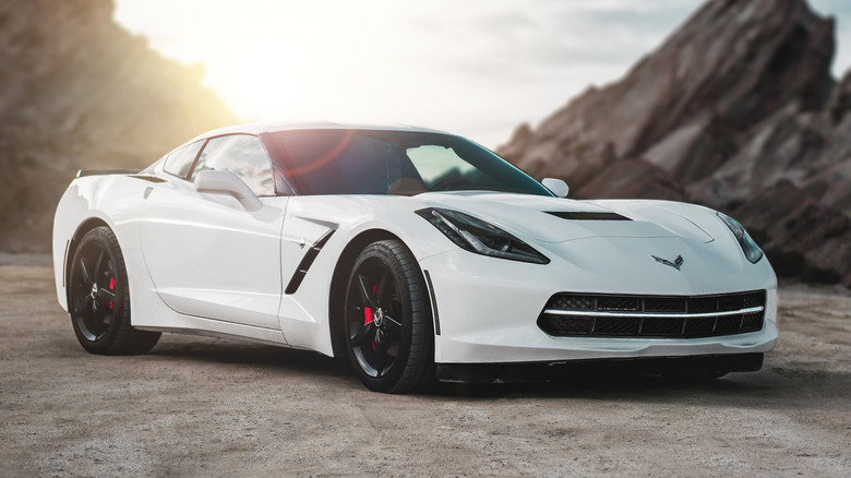 Corvette Stingray C7 on the front of mountain.