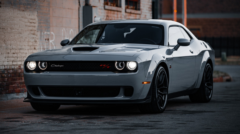 Dodge Challenger Scat Pack Wide Body 6.4L V8 in Smoke Show Grey