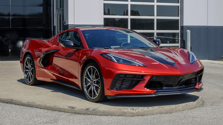 Chevrolet Corvette Stingray 3LT at a dealership.
