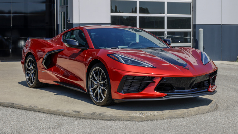 Chevrolet Corvette Stingray 3LT at a dealership.