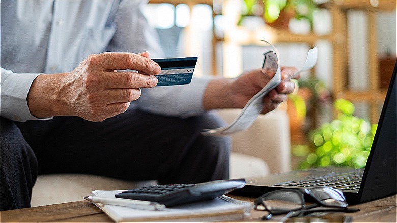 Person using credit card online