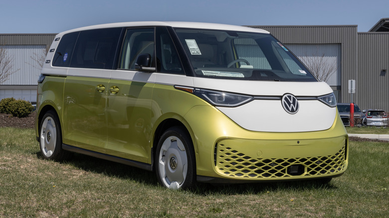 Volkswagen ID. Buzz 1st Edition 4MOTION at a dealership.