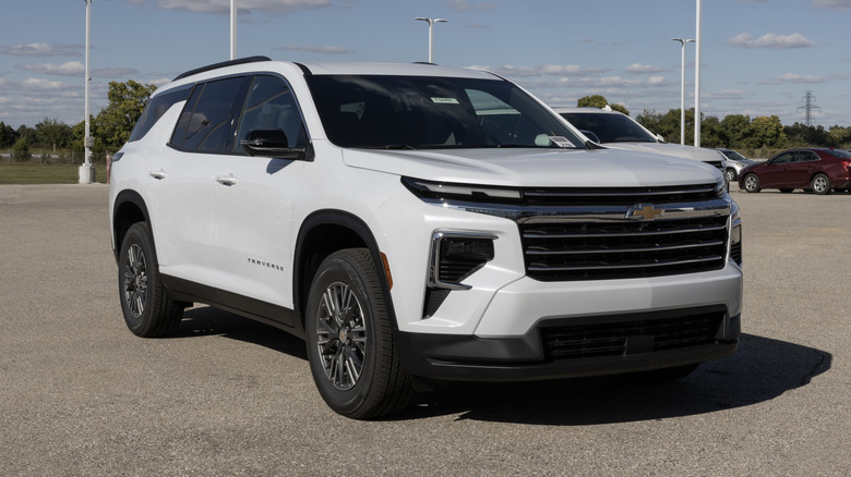 Chevrolet Traverse LT FWD 3-Row SUV at a dealership.