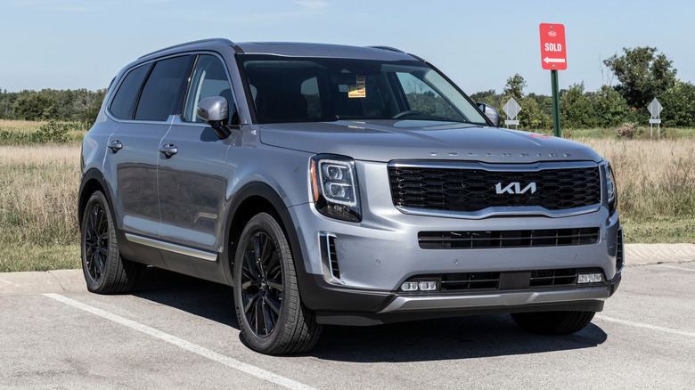 Kia Telluride display at a dealership.