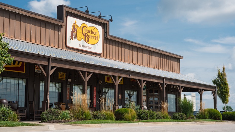 The outside entrance to a Cracker Barrel restaurant.
