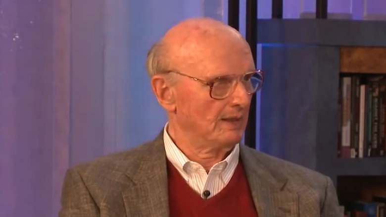 Harry Markowitz being interviewed in purple room