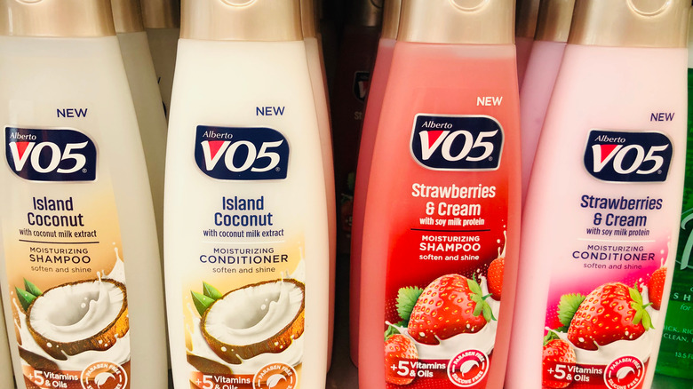 Alberto V05 Shampoo bottles on a store shelf