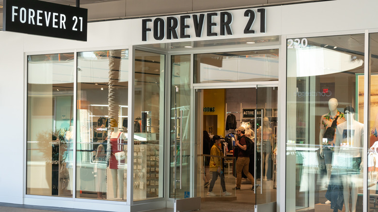 a Forever 21 location