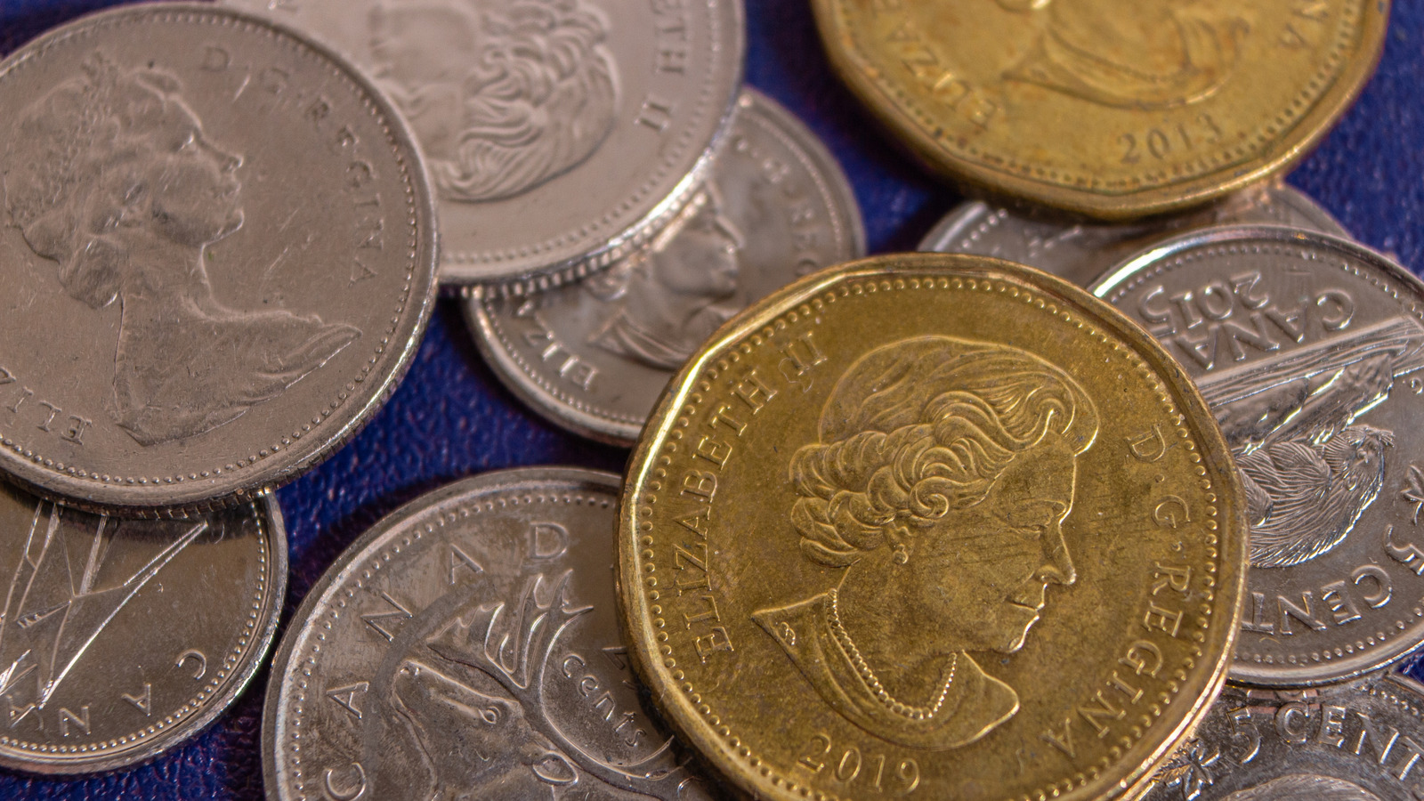 A Canadian Coin Set With An Unusual Shoulder Fold Could Be Worth $3,000 ...