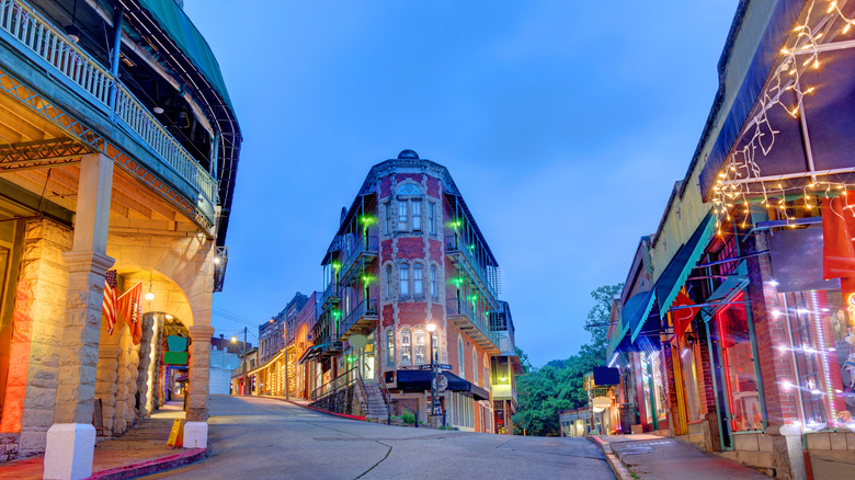 Evening on street in downtown Eureka Springs, Arkansas