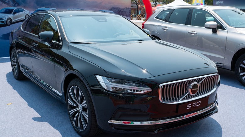 Black Volvo S90 featured on car lot