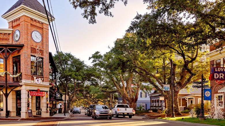 Bustling downtown area in Ocean Springs, Mississippi
