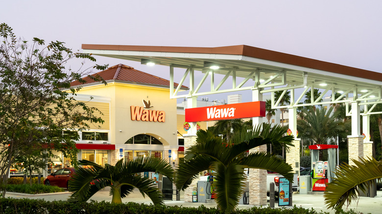 A Wawa Convenience store exterior