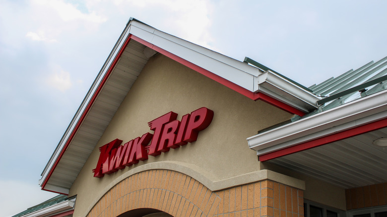 Exterior of a Kwik Trip location