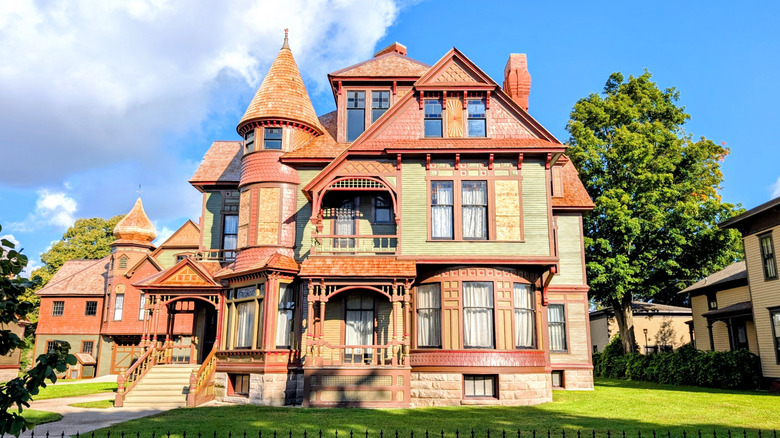 A palatial home in Muskegon, Michigan's historic district.