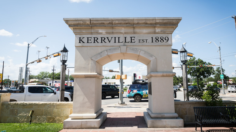 Kerrville Texas sign with blu sky