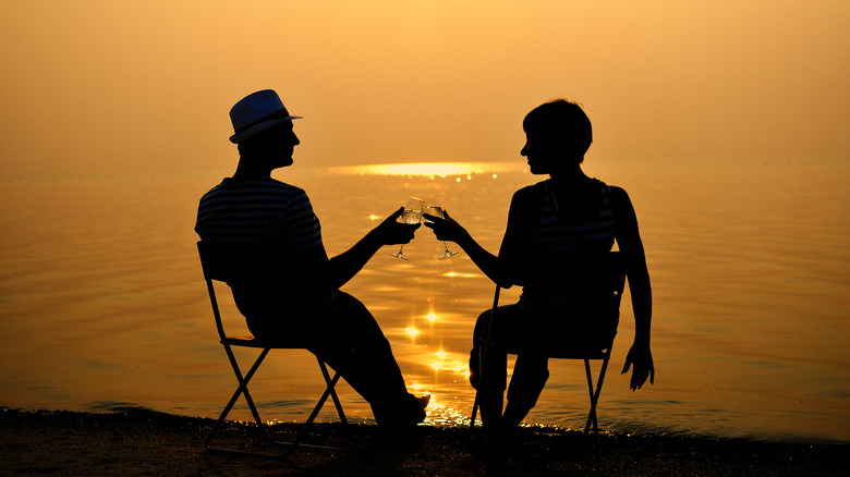 Silhouette of a couple on the beach