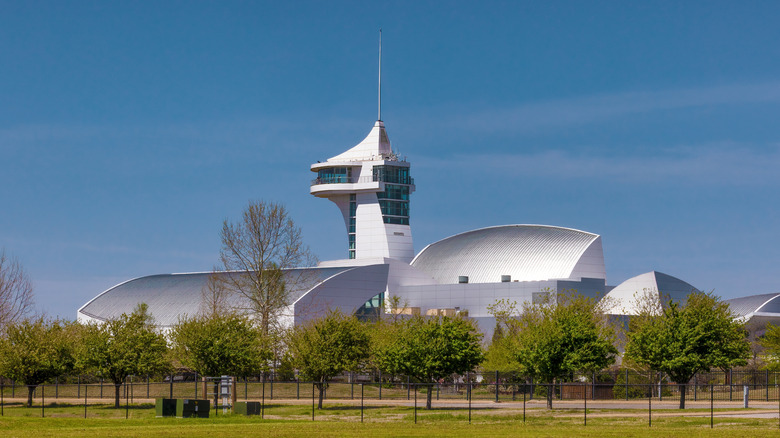 Exterior of Discovery Park of America building.