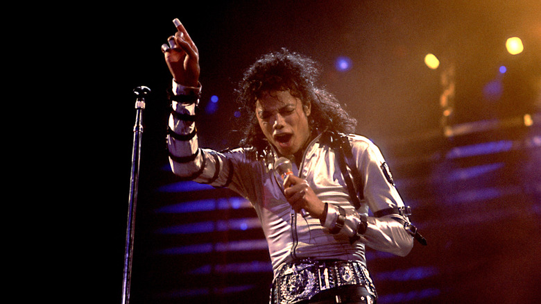 Celebrities that died with a lot of debt