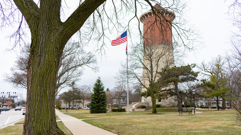 A park and historic water tower in Western Springs, Illinois