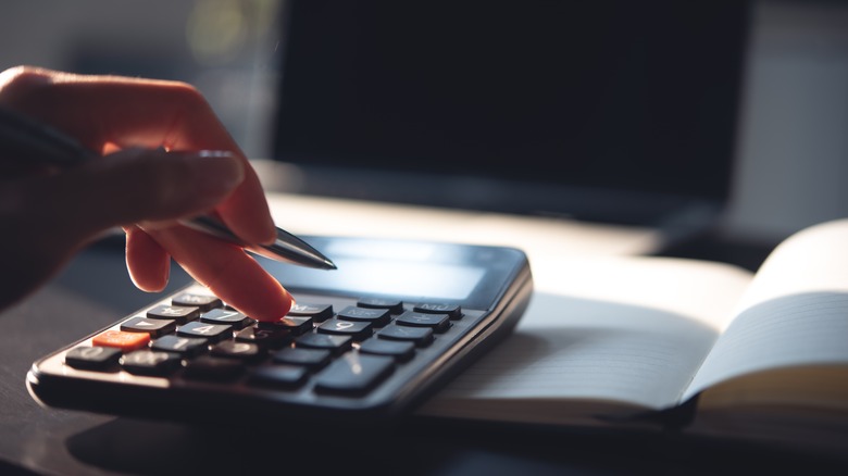 using calculator to build budget