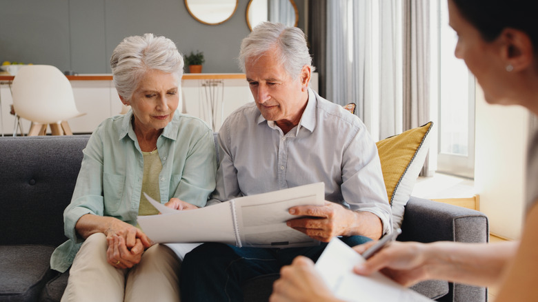 couple creating living trust