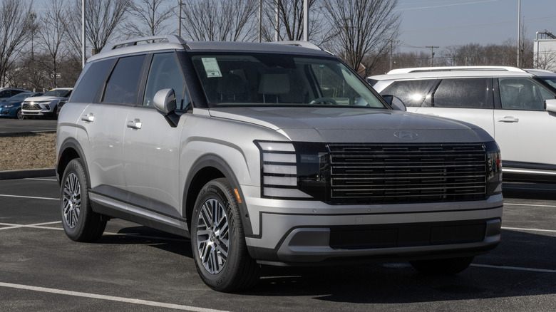 The Hyundai Palisade SEL Premium AWD 3-Row Midsize SUV on display.