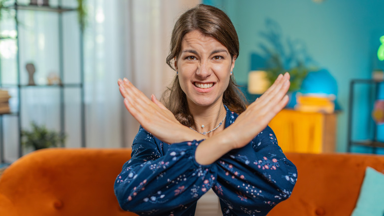 hand gesture meaning no