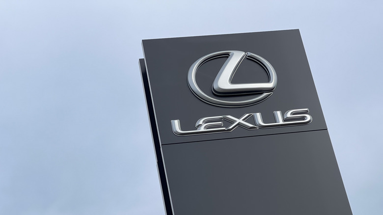 Outdoor sign for a Lexus dealership