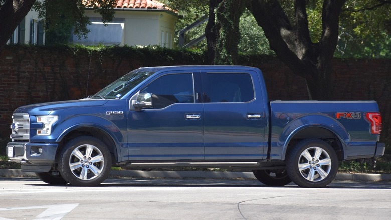 Ford F150 pick-up truck cruising in Houston