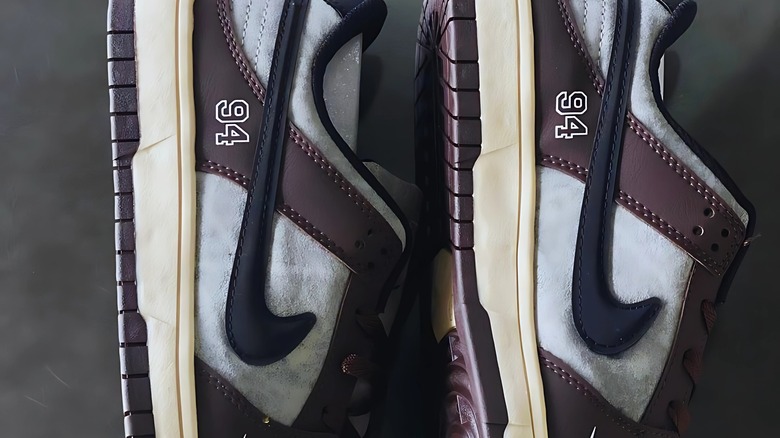 Nike SB Dunk Low sneakers