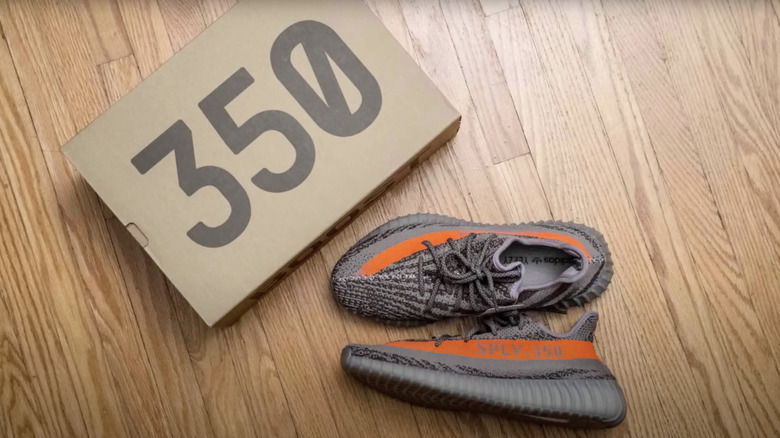 Yeezy Adidas Black White Boost 350 V2