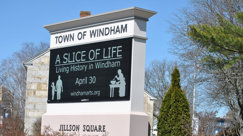 Town of Windham, Connecticut digital signage on the town green