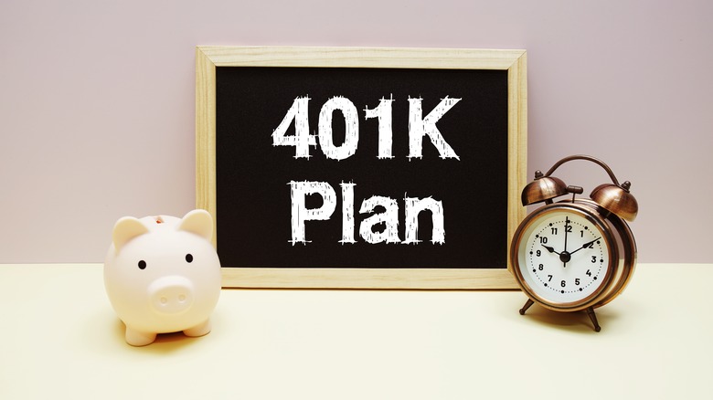 401(k) plan on a chalkboard