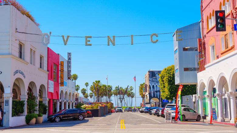 venice sign in los angeles