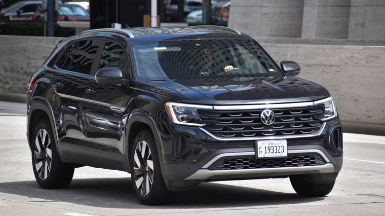 black 2024 Volkswagen Atlas