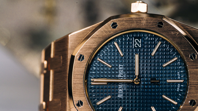 A gold Royal Oak Jumbo design