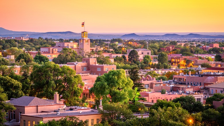 Santa Fe, New Mexico, USA downtown skyline at dusk