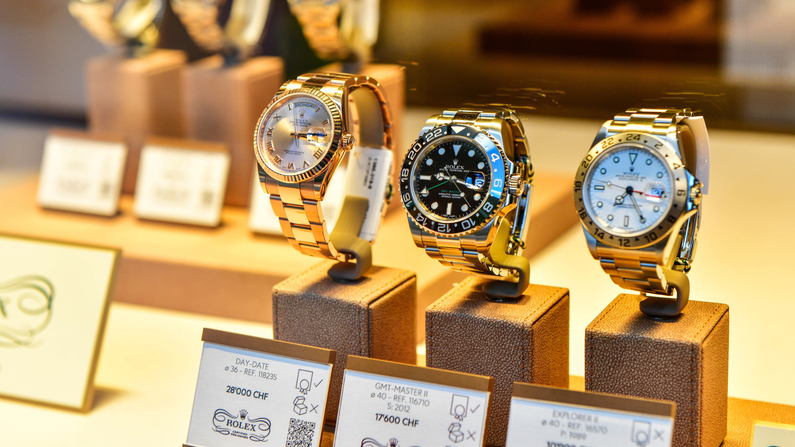 Rolex Examples The Average Income Of People Who Own A Rolex Watch