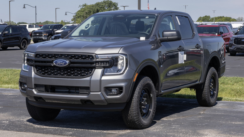 Ford Ranger Supercrew 4X4 XL truck at a dealership.