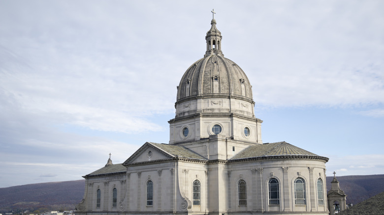 A stone cathedral in Altoona, Pennsylvania