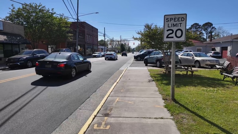 Street-level view of Winterville, North Carolina