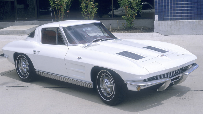 A white 1963 Chevy Corvette