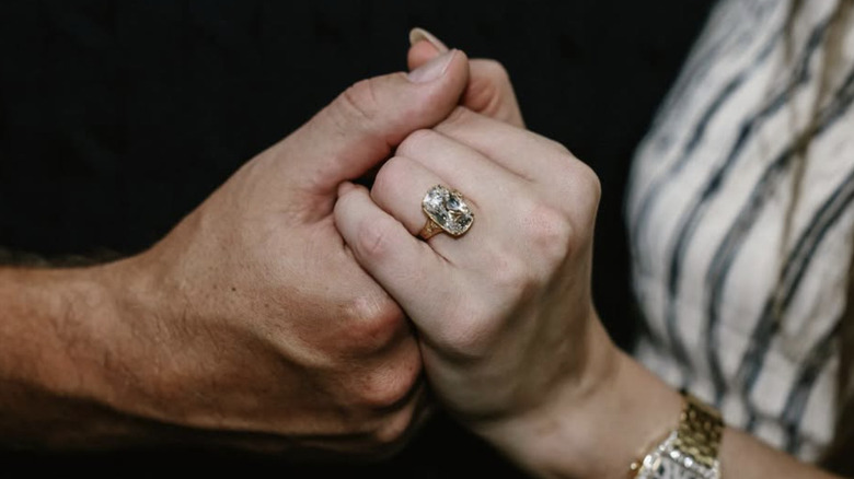 Taylor Swift's engagement ring from Travis Kelce