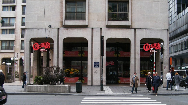 Exterior of a Chi-Chi's location