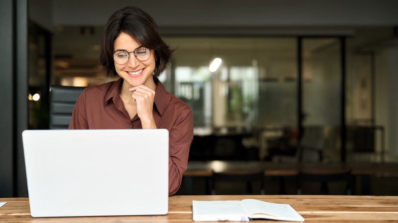 Women working on computer.