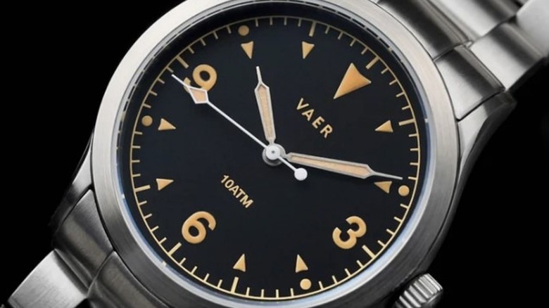 Vaer S3 Tradition with metal strap.